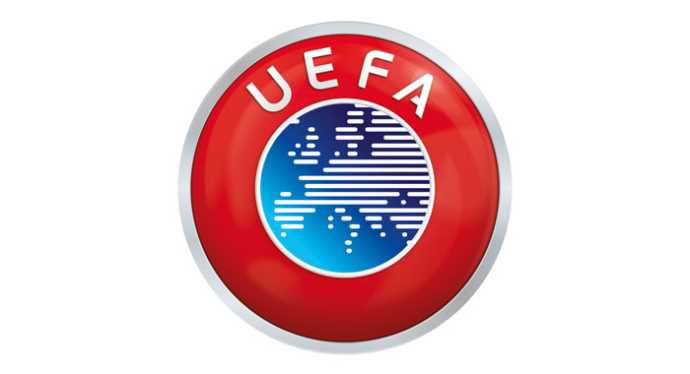 UEFA Beşiktaş'ın kupasını iade etti