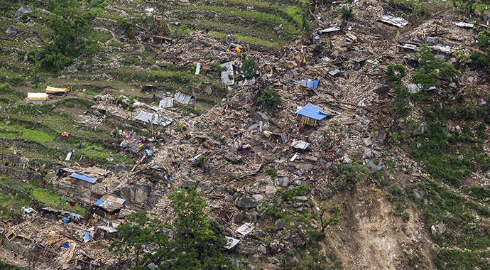 Nepal'deki depremde ölü sayısı 6 bini aştı Nepal'deki depremde ölü sayısı 6 bini aştı
