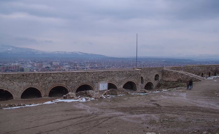 Kosova'daki Osmanlı kalesi çöktü Kosova'daki Osmanlı kalesi çöktü
