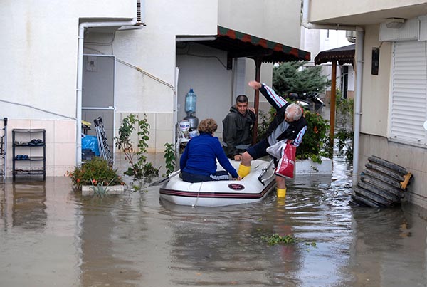 Antalya'da şiddetli yağmur! 8 saatte metrekareye 280 kilo... Antalya'da şiddetli yağmur! 8 saatte metrekareye 280 kilo...