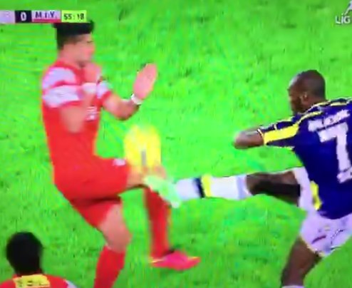 Yine F.Bahçe yine penaltı itirazı Yine F.Bahçe yine penaltı itirazı