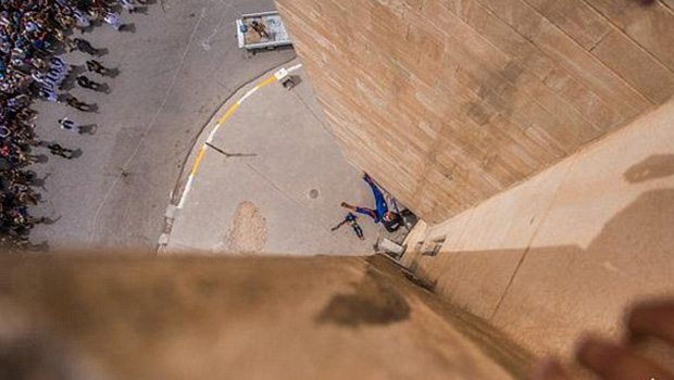 IŞİD yine aynı yöntemle öldürdü IŞİD yine aynı yöntemle öldürdü