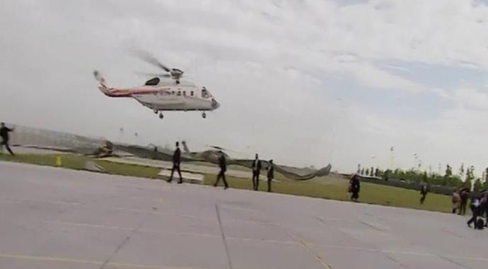 Cumhurbaşkanı Erdoğan'ın helikopteri havada tehlike atlattı Cumhurbaşkanı Erdoğan'ın helikopteri havada tehlike atlattı