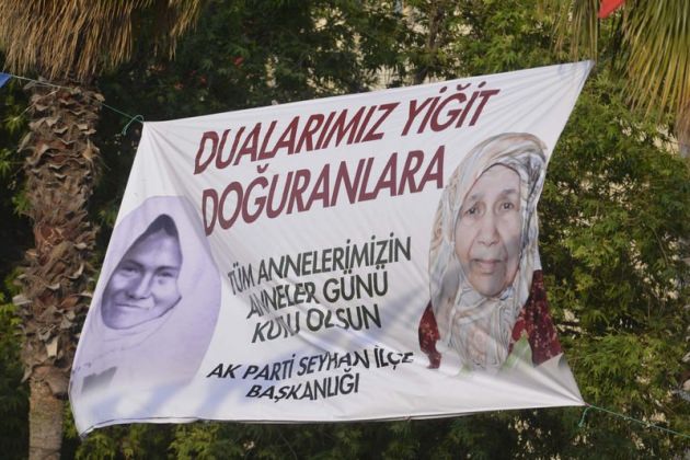 Davutoğlu'ndan Adana'ya müjde üstüne müjde Davutoğlu'ndan Adana'ya müjde üstüne müjde