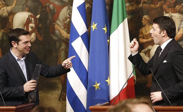 İtalya Başbakanı'nından Çipras'a kravat İtalya Başbakanı'nından Çipras'a kravat