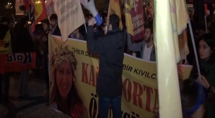 Kadıköy karıştı, polis müdahale etti Kadıköy karıştı, polis müdahale etti