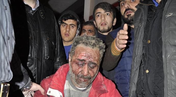 İstanbul Kağıthane'de dergiye bombalı saldırı: 1 ölü İstanbul Kağıthane'de dergiye bombalı saldırı: 1 ölü