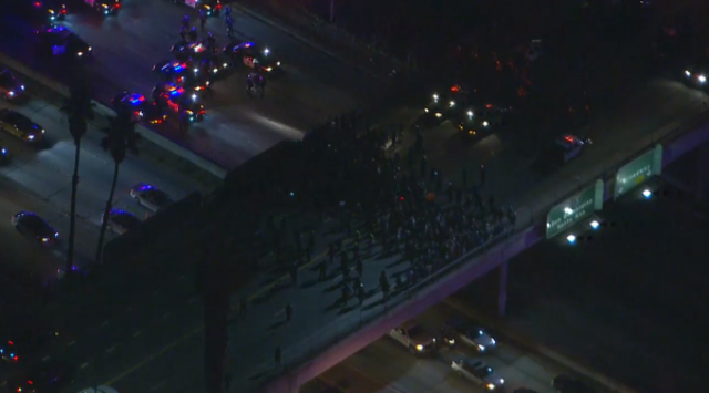 ABD'de isyan, Siyahi öfke büyüyor! ABD'de isyan, Siyahi öfke büyüyor!