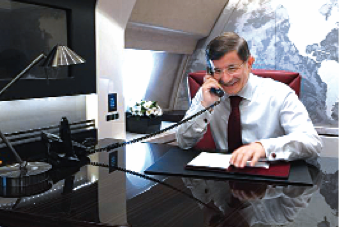 Arda Turan resmen Barcelona'da Arda Turan resmen Barcelona'da