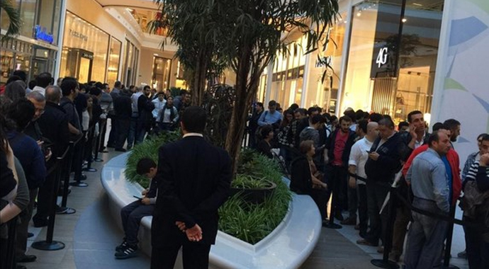 Türkiye'nin ikinci Apple Store'u açıldı Türkiye'nin ikinci Apple Store'u açıldı
