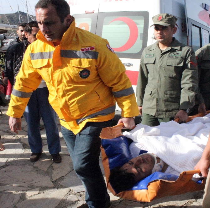 Marmaris'te tekne battı! 7 ölü Marmaris'te tekne battı! 7 ölü