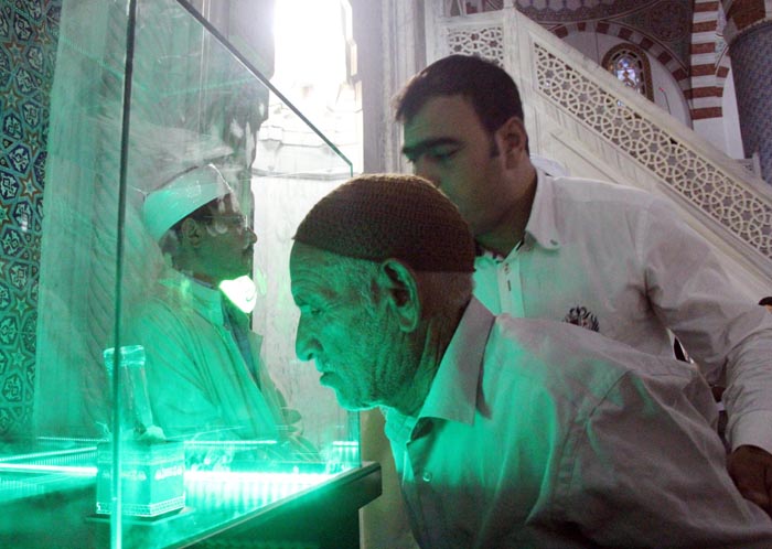 Siverekte Sakal-ı Şerif kuyruğu Siverekte Sakal-ı Şerif kuyruğu