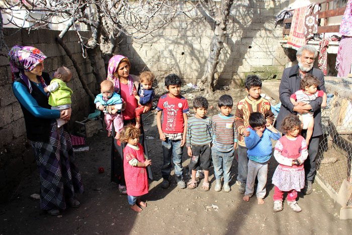 Hayalet ailenin 9 senelik çilesi! Hayalet ailenin 9 senelik çilesi!