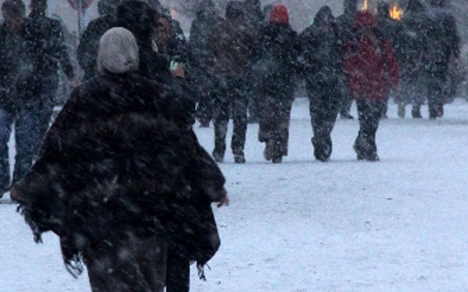 İstanbul'da okullar tatil mi? İşte okulların tatil olduğu yerler... İstanbul'da okullar tatil mi? İşte okulların tatil olduğu yerler...