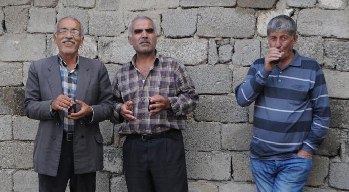 İntihar girişimini çay içerek izlediler İntihar girişimini çay içerek izlediler