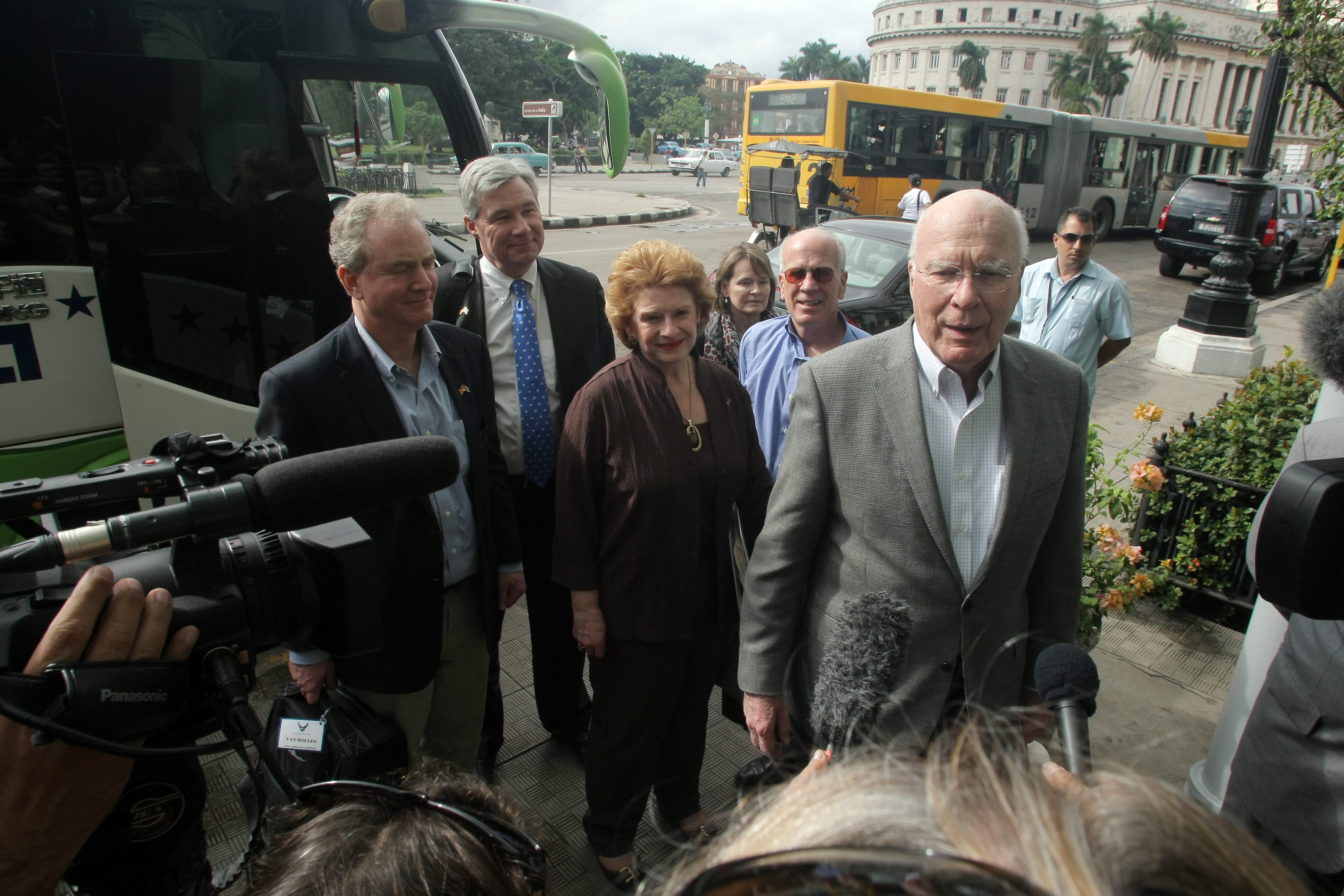 Küba bunu da gördü! Küba bunu da gördü!