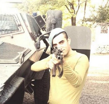 Kürtçe ağıtlarla toprağa verildi Kürtçe ağıtlarla toprağa verildi