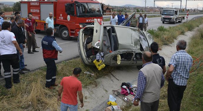 Sungurlu'da feci kaza: 6 yaralı Sungurlu'da feci kaza: 6 yaralı