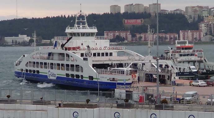 İstanbul'da kar yağışı devam ediyor İstanbul'da okullar tatil mi? İstanbul'da kar yağışı devam ediyor İstanbul'da okullar tatil mi?