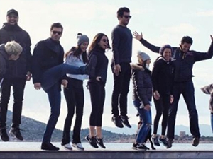 Kıvanç Tatlıtuğ bu haliyle şaşırttı Kıvanç Tatlıtuğ bu haliyle şaşırttı