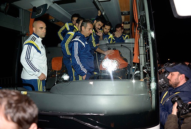 Fenerbahçe otobüsünden yüzünden vurulan şoförün son sağlık durumu Fenerbahçe otobüsünden yüzünden vurulan şoförün son sağlık durumu