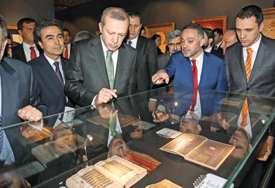 Erdoğan: Tarihimizi yok etmeye çalışıyorlar Erdoğan: Tarihimizi yok etmeye çalışıyorlar