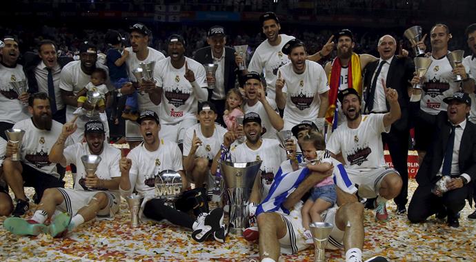 Real Madrid 20 yıl sonra şampiyon Real Madrid 20 yıl sonra şampiyon