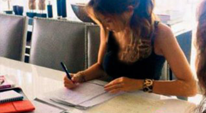 Yolanthe Türkçe öğreniyor Yolanthe Türkçe öğreniyor