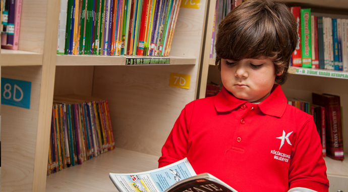 154 IQ ile minik dahi şaşırttı 154 IQ ile minik dahi şaşırttı