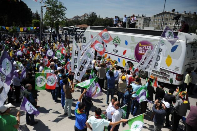 HDP Balıkesir'de hüsrana uğradı! HDP Balıkesir'de hüsrana uğradı!