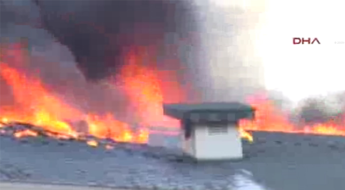 Antalya'da 5 yıldızlı otel cayır cayır yanıyor Antalya'da 5 yıldızlı otel cayır cayır yanıyor