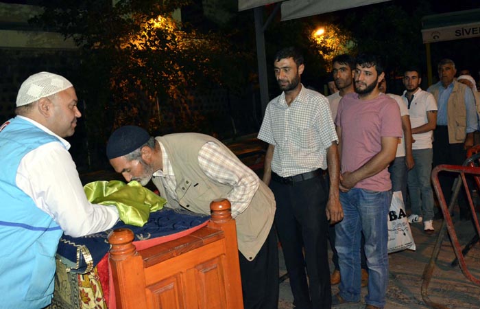 Siverekte Sakal-ı Şerif kuyruğu Siverekte Sakal-ı Şerif kuyruğu