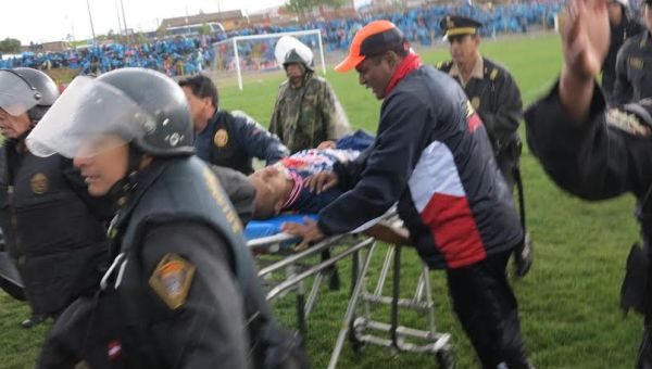 Maç sırasında yıldırım düştü Maç sırasında yıldırım düştü