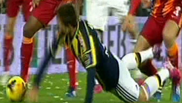 Tartışılan pozisyon! Penaltı mı, değil mi? Tartışılan pozisyon! Penaltı mı, değil mi?