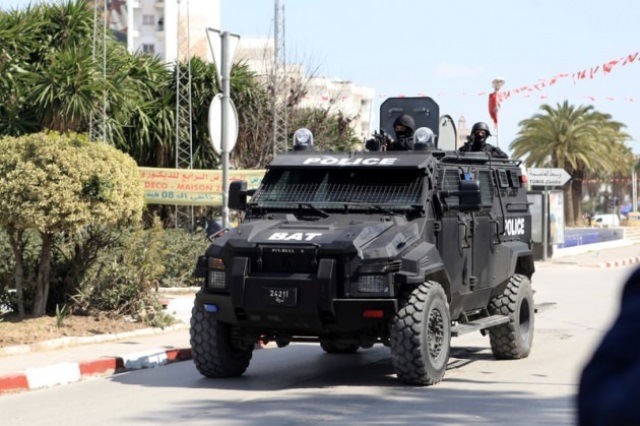 Tunus'ta müzeye baskın: 8 turist öldürüldü Tunus'ta müzeye baskın: 8 turist öldürüldü