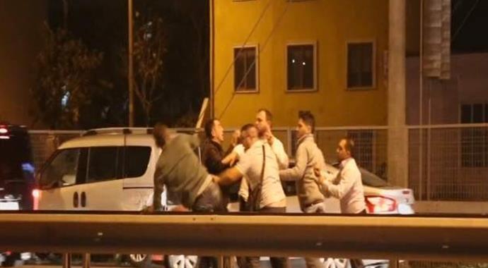 Sarhoş sürücüler trafiği birbirine kattı Sarhoş sürücüler trafiği birbirine kattı