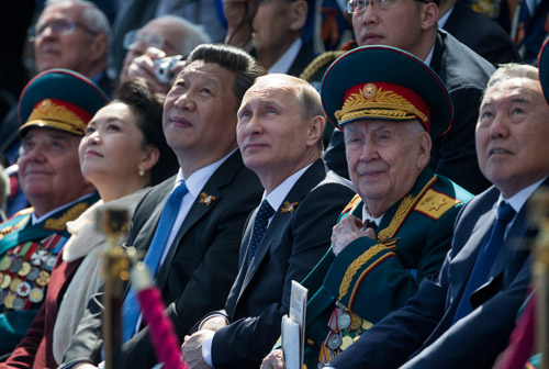 Sovyetler Birliği ruhu geri mi dönüyor? Sovyetler Birliği ruhu geri mi dönüyor?