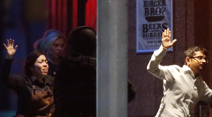 Sidney'deki rehine krizine polis müdahale etti: İki ölü Sidney'deki rehine krizine polis müdahale etti: İki ölü