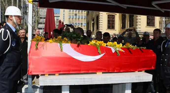 Kayahan'a veda... Kayahan'a veda...