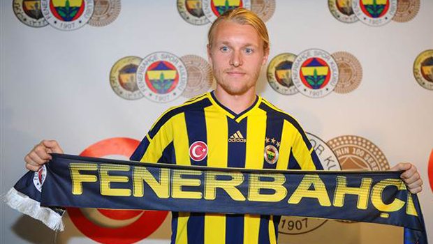 Simon Kjaer çubukluyu giydi imzayı attı Simon Kjaer çubukluyu giydi imzayı attı