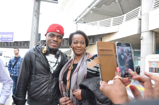 Rap yıldızı değil Emenike Rap yıldızı değil Emenike