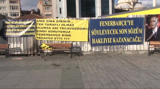 Adalet Sarayı önüne taraftarlardan 'temiziz' pankartı Adalet Sarayı önüne taraftarlardan 'temiziz' pankartı