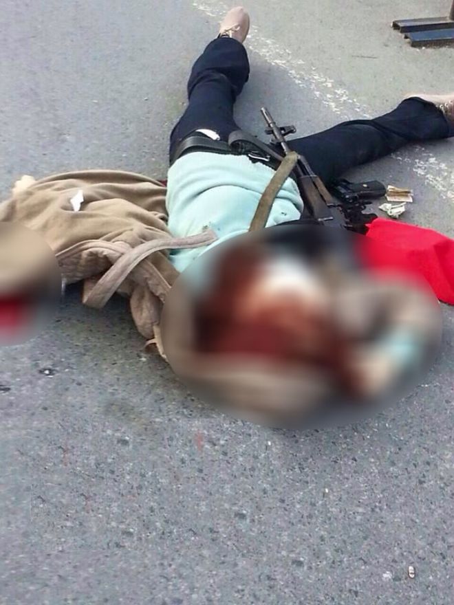 Teröristin üzerindeki bomba böyle patlatıldı! Teröristin üzerindeki bomba böyle patlatıldı!