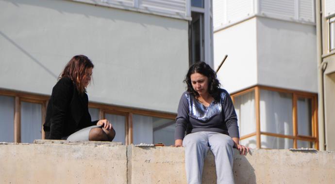 İntihar girişimini çay içerek izlediler İntihar girişimini çay içerek izlediler