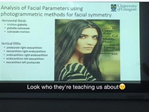 Tuba Büyüküstün ders konusu oldu Tuba Büyüküstün ders konusu oldu