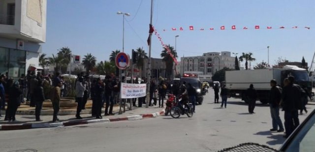 Tunus'ta müzeye baskın: 8 turist öldürüldü Tunus'ta müzeye baskın: 8 turist öldürüldü