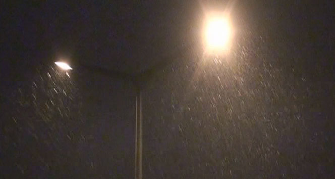 İstanbul'da okullar tatil mi? İBB'den acil uyarı İstanbul'da okullar tatil mi? İBB'den acil uyarı