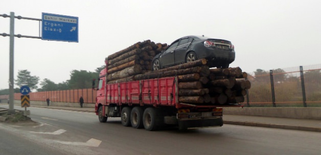 Diyarbakır'da hayrete düşüren görüntü Diyarbakır'da hayrete düşüren görüntü