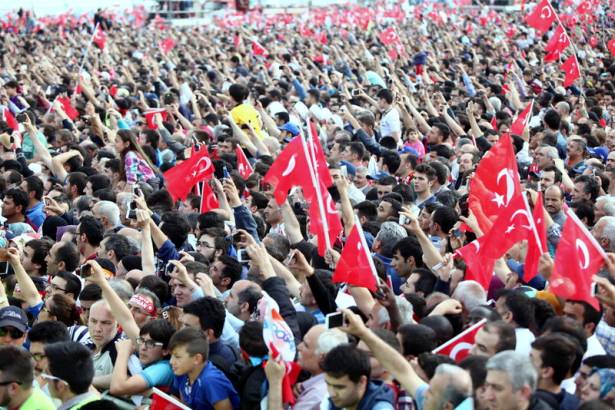 Fetih Şöleni'nde mahşeri kalabalık Fetih Şöleni'nde mahşeri kalabalık