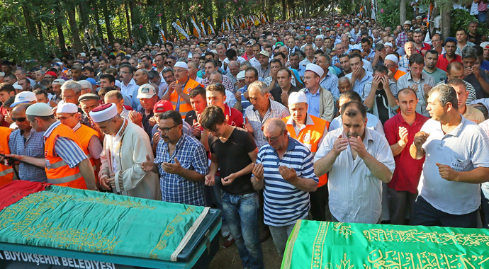 Bir köy 15 cenaze! Bir köy 15 cenaze!